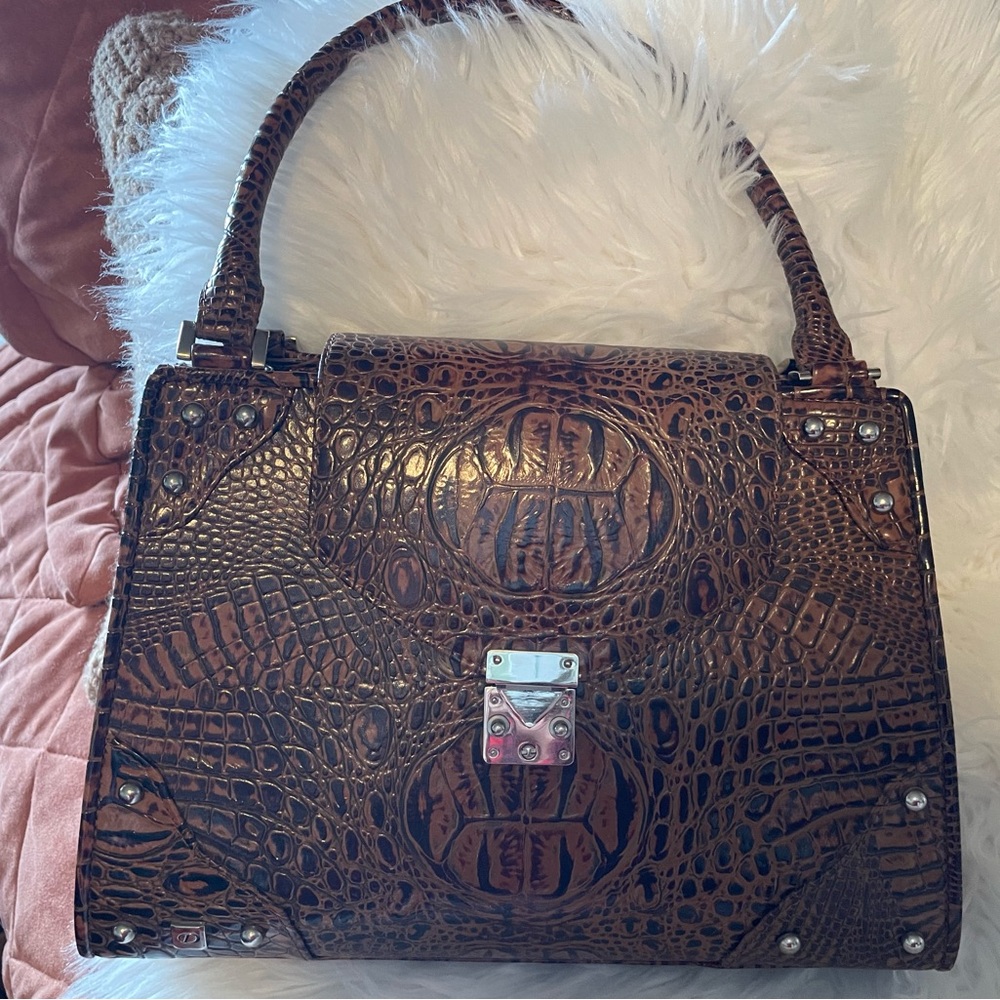 Elegant Brown Crocodile Pattern Handbag
